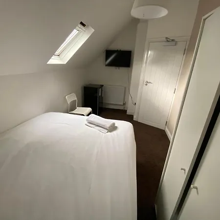 Seaforth Place * Leeds (West Yorkshire)